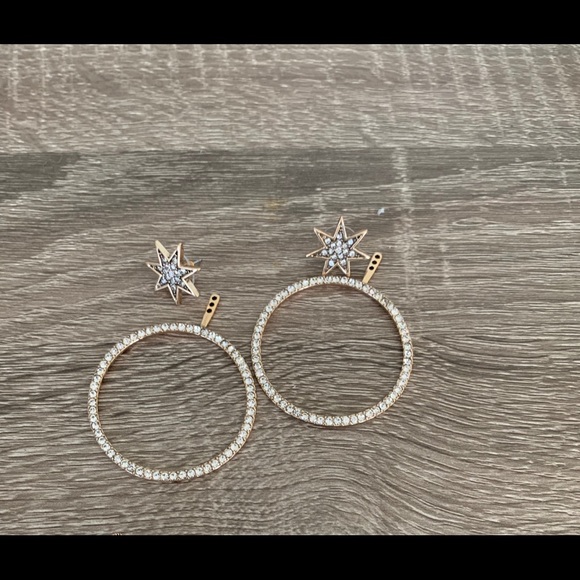 Fun hoop earrings - Picture 2 of 2